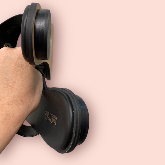 Never worn Michael Kors Sandals - Picture 6 of 13